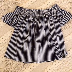 Frankie Phoenix off-shoulder top